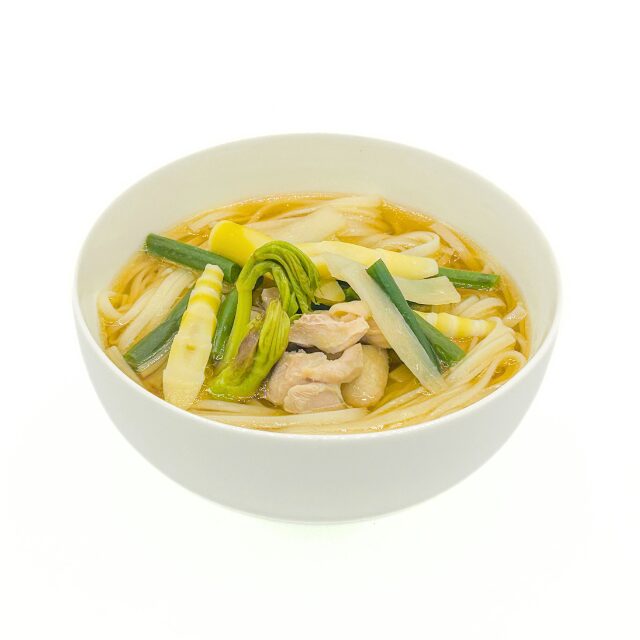 稲庭うどんレシピ！『山菜ざんまい温うどん』
